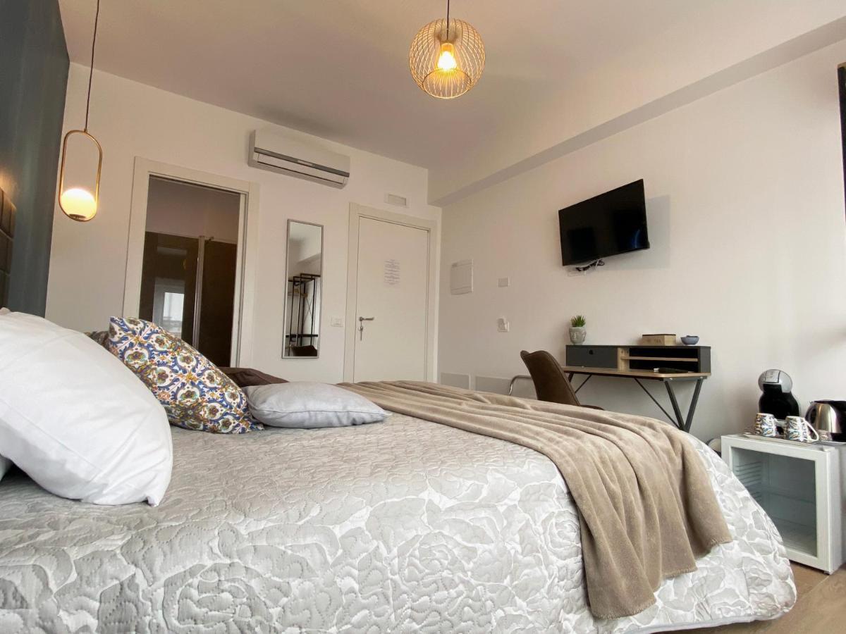 Bari Rooms Carulli Suite Екстериор снимка